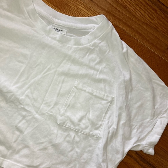 Crop top tee ⚪️ - Picture 2 of 3